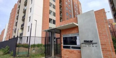 Se alquila Hermoso apto para estrenar en ciudad meledez consta de;  dos habitaciones , dos baños , sala , cocina integral , Balcon , parqueadero propio. comunicate 3178685345
