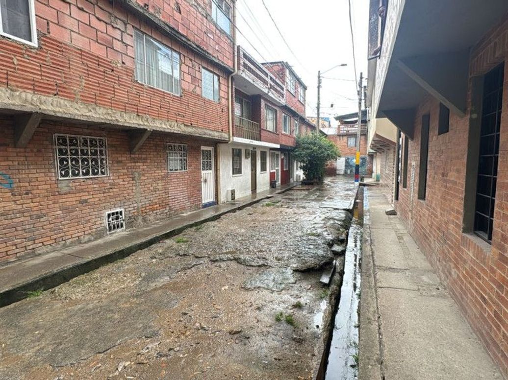 Casa de 4 alcobas en venta en I Sector, Bogotá, 98 m² · foto 3 de 20