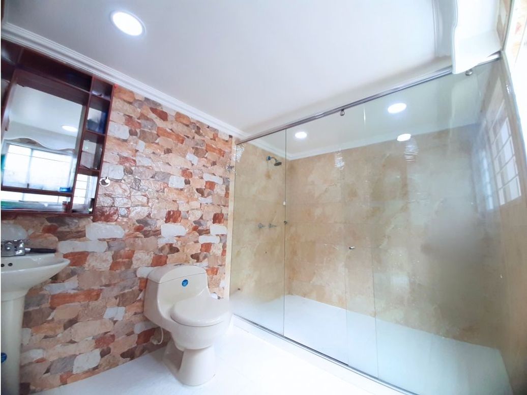 Casa de 4 alcobas en venta en Mandalay Et. Ii, Bogotá, 250 m² · foto 14 de 17