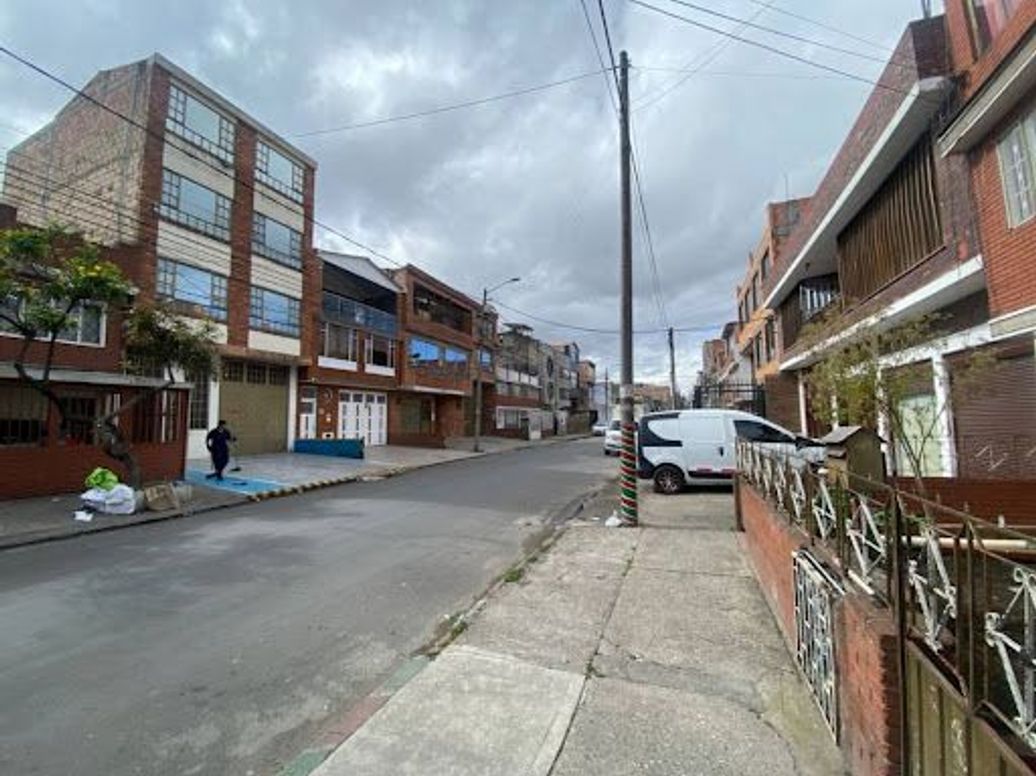 Casa de 4 alcobas en venta en Argelia 1, Bogotá, 150 m² · foto 20 de 20