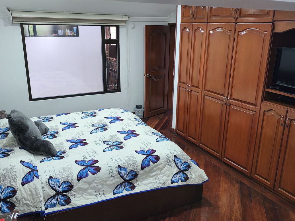 Casa de 5 alcobas en venta en Santa Cecilia, Bogotá, 340 m² · foto 19 de 20