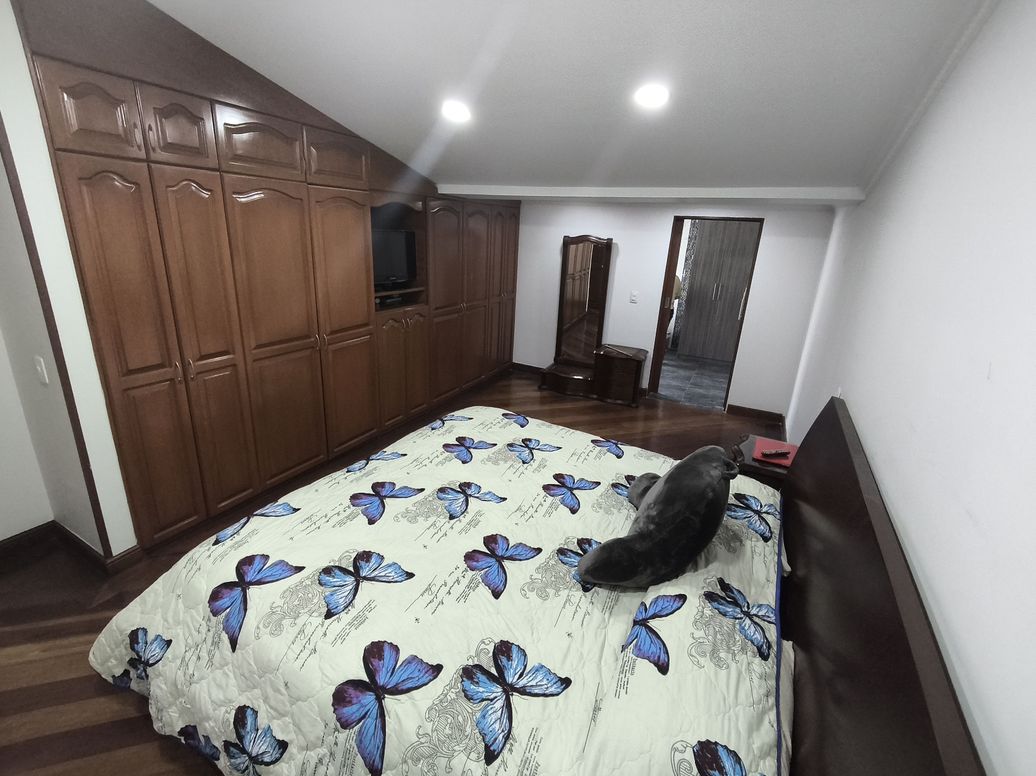Casa de 5 alcobas en venta en Santa Cecilia, Bogotá, 340 m² · foto 18 de 20