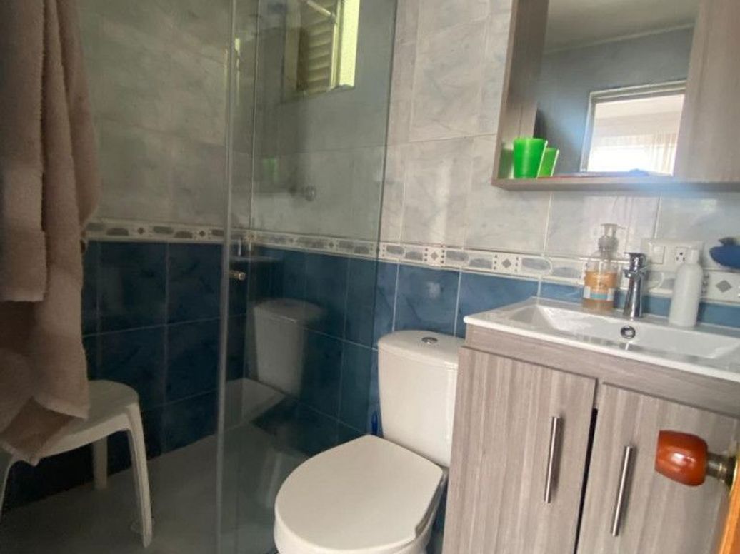 Casa de 4 alcobas en venta en Ub. El Pireo, Bogotá, 216 m² · foto 15 de 16
