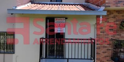 LA PROPIEDAD CUENTA CON 3 NIVELES, 2 BALCONES, 3 CLOSET, COCINA INTEGRAL, 1 PATIO, PISO EN CERAMICA, RED DE GAS, BAÑOS CABINADOS EN ACRILICO.
INMUEBLE SUJETO A VERIFICACION DE DISPONIBILIDAD.