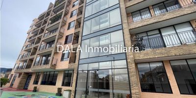 DALA Inmobiliaria vende hermoso apartamento en septimo piso en Chía-Cundinamarca, en conjunto cerrado,  consta de: cocina abierta tipo americano, zona de lavandería independiente, baño auxiliar, sala - comedor,  habitación principal con closet y baño privado,   parqueadero en sótano, deposito,  zonas sociales: Hidrojet, turco, parque infantil, gimnasio, terraza 360°,  BBQ, parrilla teppanyaki, salon de juegos, salon infantil  ascensor, cerca de vía principal y transporte público, centros comerciales, colegios y universidades vigilancia 24 horas, 

¡No dejes pasar esta oportunidad! Contáctanos ahora mismo y descubre cómo este apartamento puede ser tu nuevo hogar dulce hogar.  Si estás buscando inmobiliarias en Chía, somos tu mejor opción. También manejamos Bienes Inmuebles en Cajicá y Cota. COD. 1918 A-