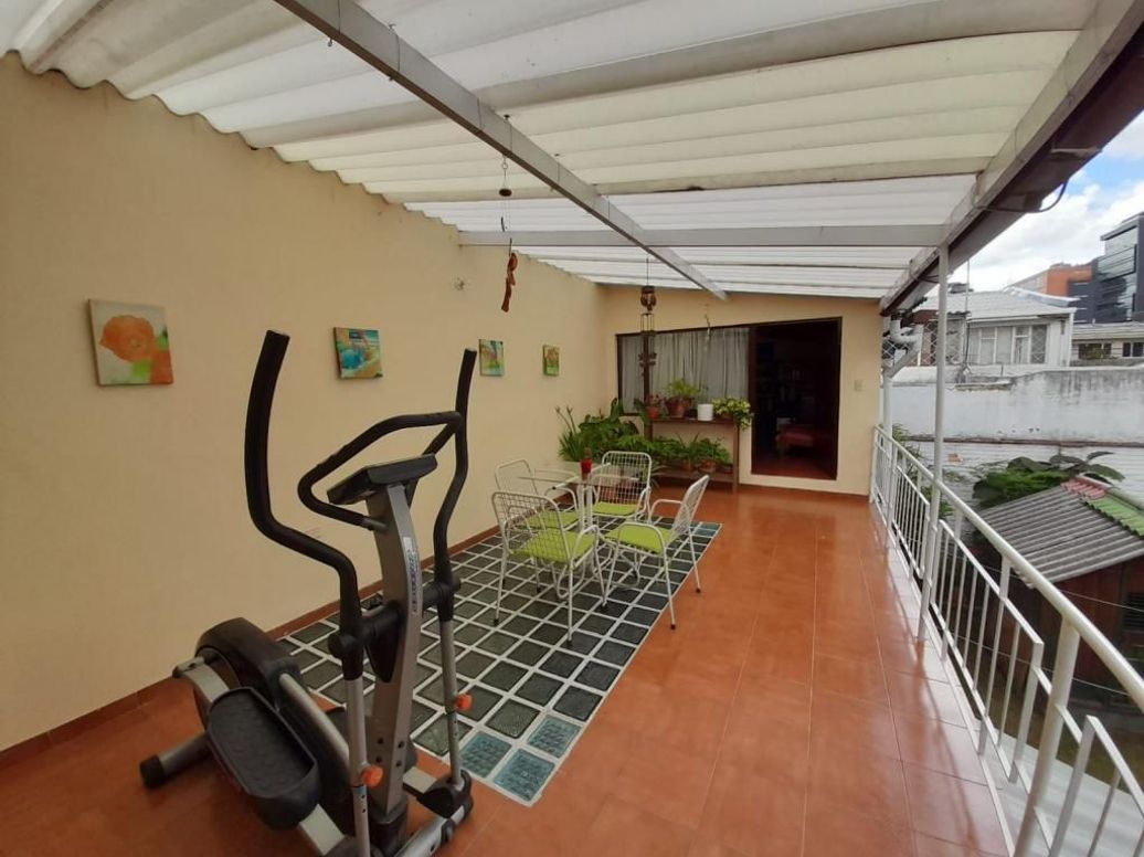 Casa de 5 alcobas en venta en Santa Barbara Oriental, Bogotá, 268 m² · foto 15 de 20