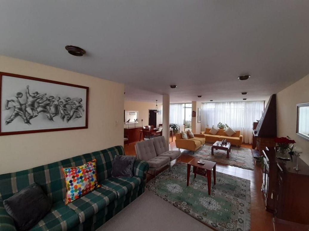 Casa de 5 alcobas en venta en Santa Barbara Oriental, Bogotá, 268 m² · foto 10 de 20