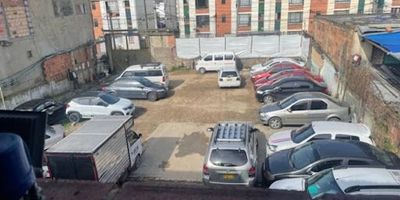 Atención constructores Lote de 635.56 m2 con licencia de construcción aprobada para 5 pisos, 38 viviendas ubicado en sector norte cerca a la carrera 7 y a la calle 189. Sector muy recursivo cerca a transporte público, comercio, buenas vías de acceso, estrato 3.