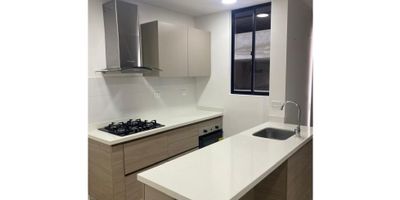VENTA  APARTAMENTO CONJUNTO CERRADO ANILLO VIAL CAÑAVERAL FLORIDABLANCA COD: 1063

 


 ÁREA : 90 MTS .
 3 HABITACIONES
 2 BAÑOS .
 SALA , COMEDOR .
 ESTUDIO .
 COCINA INTEGRAL .
 ZONA DE ROPAS .
 PARQUEADERO CUBIERTO ESCRITURADO .
 2 BODEGAS .
 ZONA SOCIAL : 2 PISCINAS , SAUNA , JACUZZI ,  GIMNASIO , SALON SOCIAL ,  CANCHA   MULTIPLE , GOLFITO , JUEGOS INFANTILES .
 VIGILANCIA 24 HORAS .
 ADMINISTRACION :$  450 MIL PESOS .
  PRECIO :  $ 500 MILLONES 


INFORMES: 3015948700 - 3003681081
