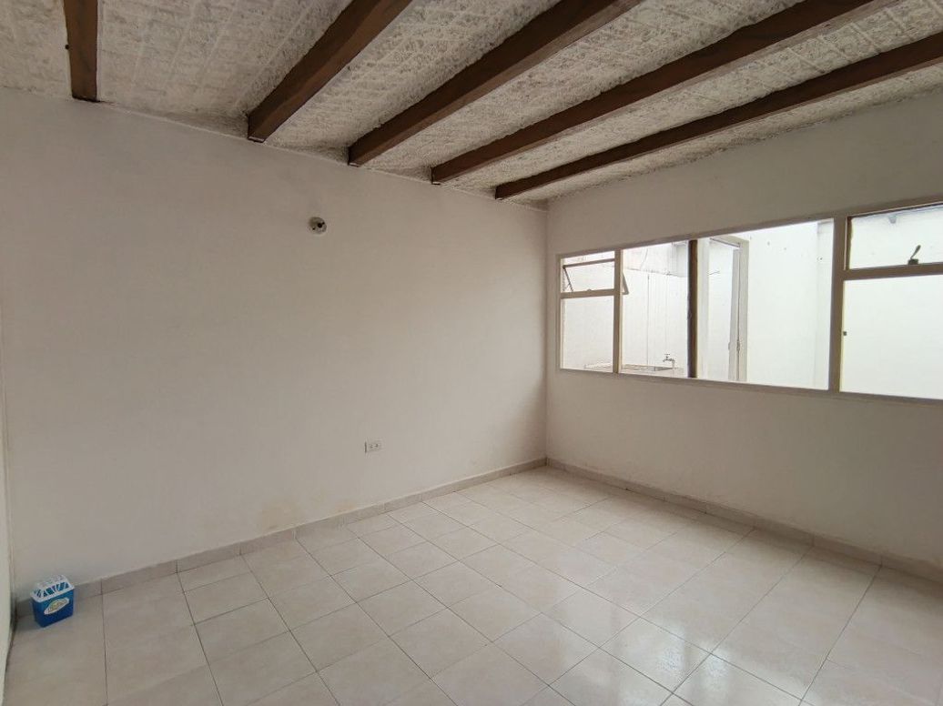 Casa de 6 alcobas en venta en San José Del Prado, Bogotá, 230 m² · foto 6 de 20
