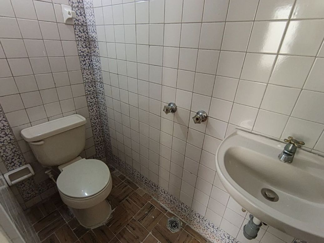 Casa de 6 alcobas en venta en San José Del Prado, Bogotá, 230 m² · foto 11 de 20