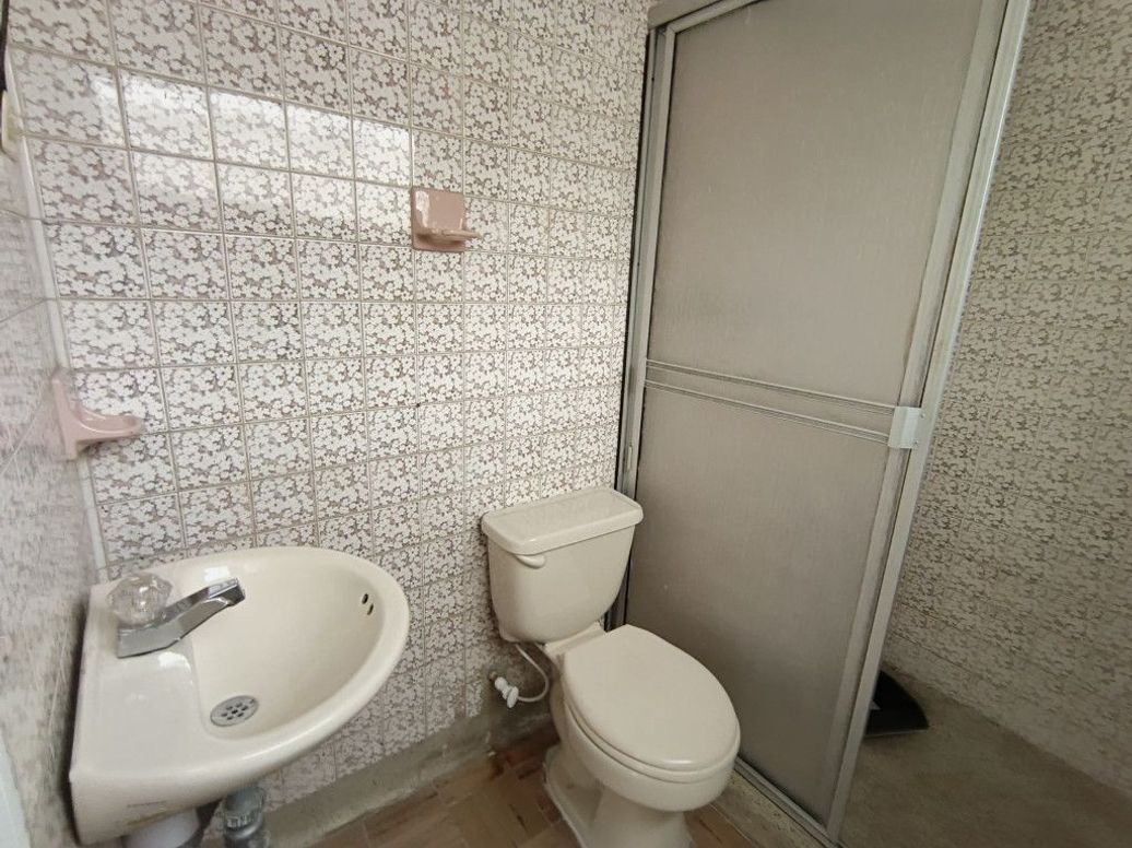 Casa de 6 alcobas en venta en San José Del Prado, Bogotá, 230 m² · foto 8 de 20