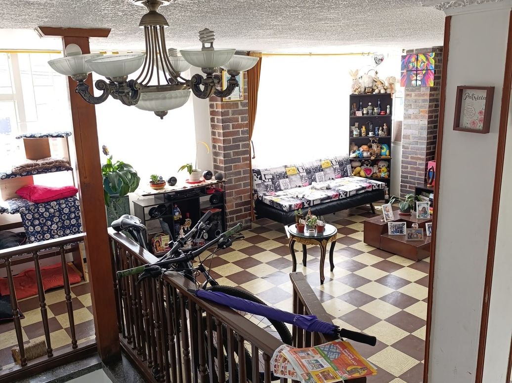 Casa de 6 alcobas en venta en Santa Maria, Bogotá, 258 m² · foto 14 de 15