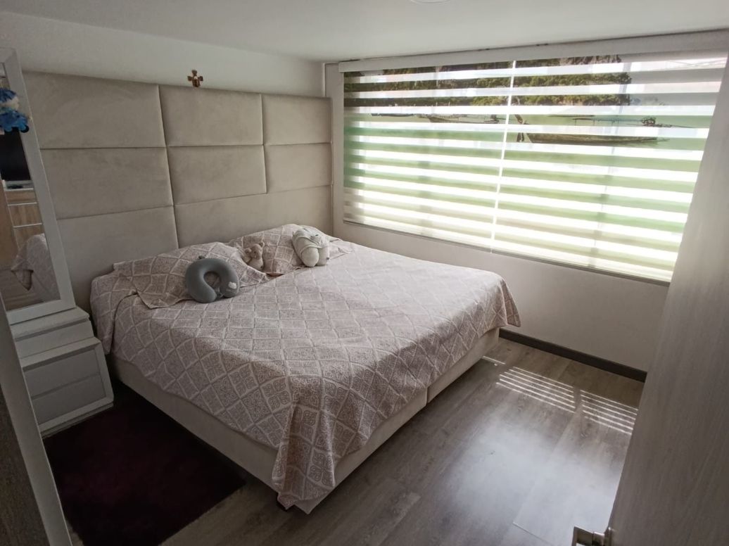 Casa de 6 alcobas en venta en Santa Maria, Bogotá, 258 m² · foto 7 de 15