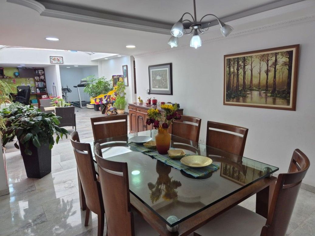 Casa de 5 alcobas en venta en Santa Cecilia, Bogotá, 240 m² · foto 7 de 20