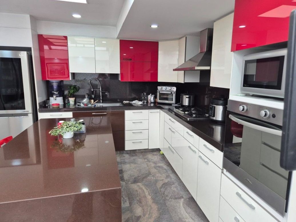 Casa de 5 alcobas en venta en Santa Cecilia, Bogotá, 240 m² · foto 13 de 20