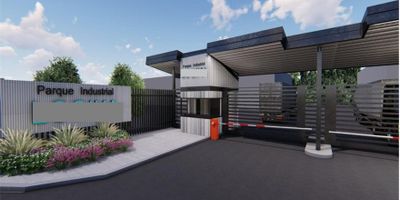 En parque industrial, con excelentes vías de acceso, múltiples puertas de acceso, sin columnas intermedias, altura a cumbrera de 15 mts, el techo fue diseñado para aprovechar la luz natural, el piso con terminado en cuarzo y resistencia 6 PSI, subestación de 300 KVA (para todo el parque), tanque de reserva de agua, PTAR,  puerta de acceso para mulas con carril de desaceleración. La bodega tiene la posibilidad de intercomunicarse con otras bodega de igual tamaño si requiere mas area. Adicional se puede ofrecer área de lote o zona de patios de maniobras con material fresado y construcción de bodegas a la medida para ampliarse dentro del parque.  Es  ideal para empresas de logística centros de almacenamiento y distribución, empresas manufactureras e industriales de alto impacto (condicionado).