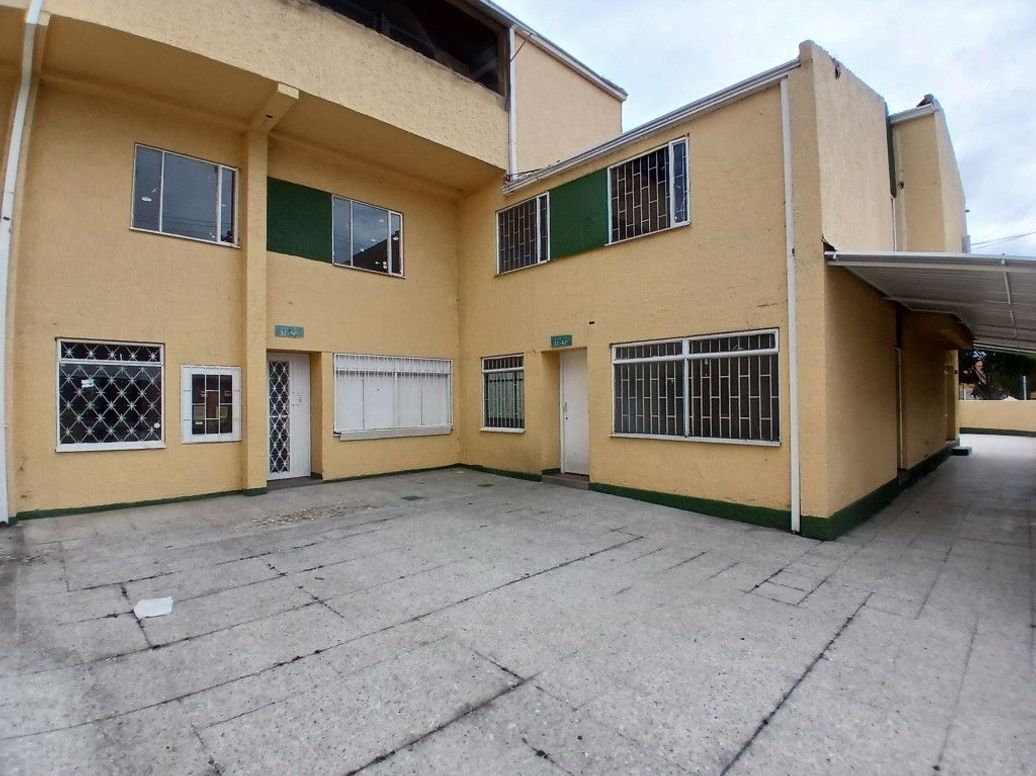 Casa de 10 alcobas en venta en Arborizadora Alta, Bogotá, 880 m² · foto 5 de 18