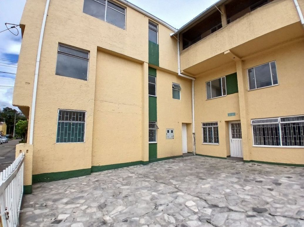Casa de 10 alcobas en venta en Arborizadora Alta, Bogotá, 880 m² · foto 4 de 18