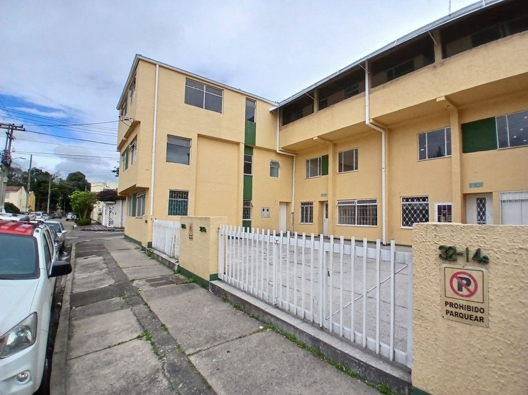 Casa de 10 alcobas en venta en Arborizadora Alta, Bogotá, 880 m² · foto 7 de 18