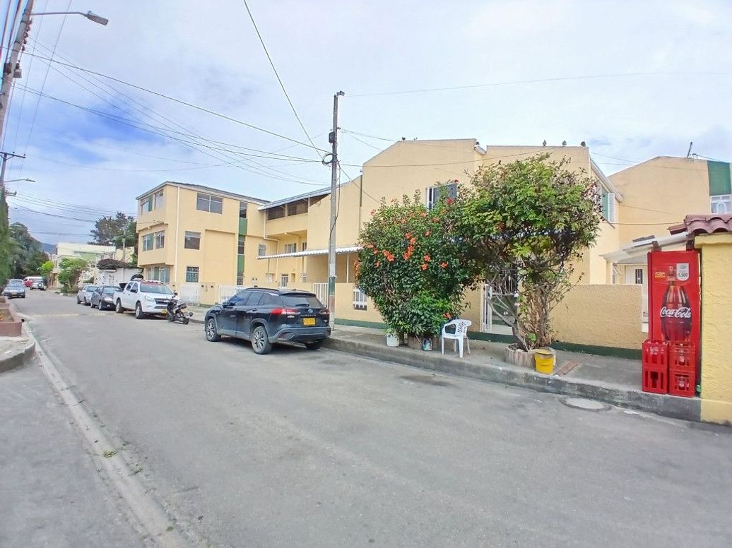 Casa de 10 alcobas en venta en Arborizadora Alta, Bogotá, 880 m² · foto 18 de 18