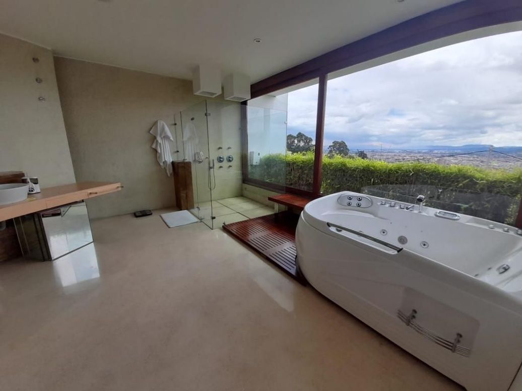 Casa de 5 alcobas en venta en Suba Naranjos, Bogotá, 937 m² · foto 20 de 20