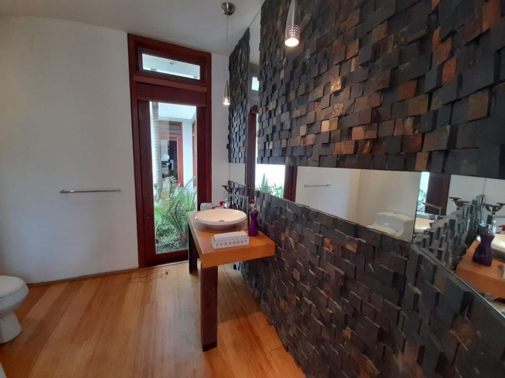 Casa de 5 alcobas en venta en Suba Naranjos, Bogotá, 937 m² · foto 13 de 20
