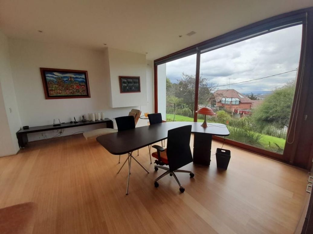 Casa de 5 alcobas en venta en Suba Naranjos, Bogotá, 937 m² · foto 12 de 20