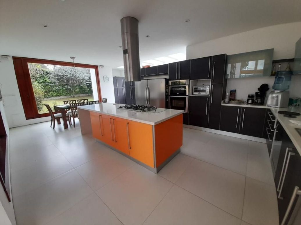 Casa de 5 alcobas en venta en Suba Naranjos, Bogotá, 937 m² · foto 5 de 20