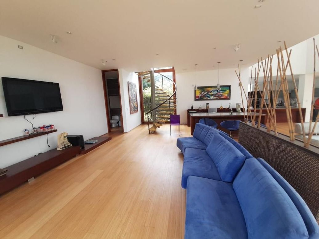 Casa de 5 alcobas en venta en Suba Naranjos, Bogotá, 937 m² · foto 17 de 20