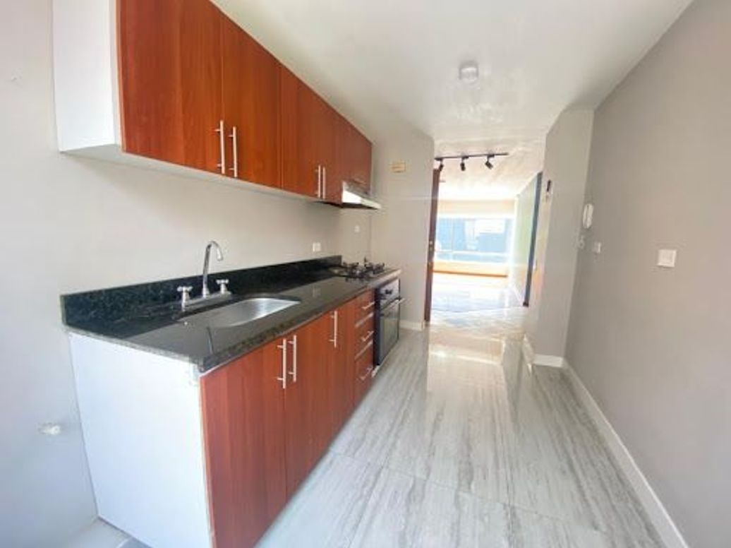 Apartamento de 3 alcobas en venta en Modelia, Bogotá, 83 m² · foto 6 de 20