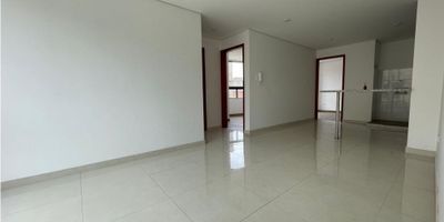 ?✨ Vendo Lujoso Apartamento en Zona Central de Zipaquirá ✨?

Un espacio moderno, elegante y construido bajo las normas de sismorresistencia, garantizando seguridad y calidad ?

? Características principales:
?️ 3 habitaciones
? 2 baños totalmente terminados, con divisiones en vidrio, mueble auxiliar y espejo
?️ Sala comedor amplia y luminosa
? Cocina integral de gran tamaño con barra auxiliar, horno y campana extractora
? Acabados de lujo

? Detalles adicionales:
? Pisos en porcelanato
? Puertas en madera pino
? Citófono para mayor seguridad

? Ubicado en la zona central de Zipaquirá, cerca a comercio, transporte y todo lo que necesitas.
? Contáctame y agenda tu visita 3014135110
