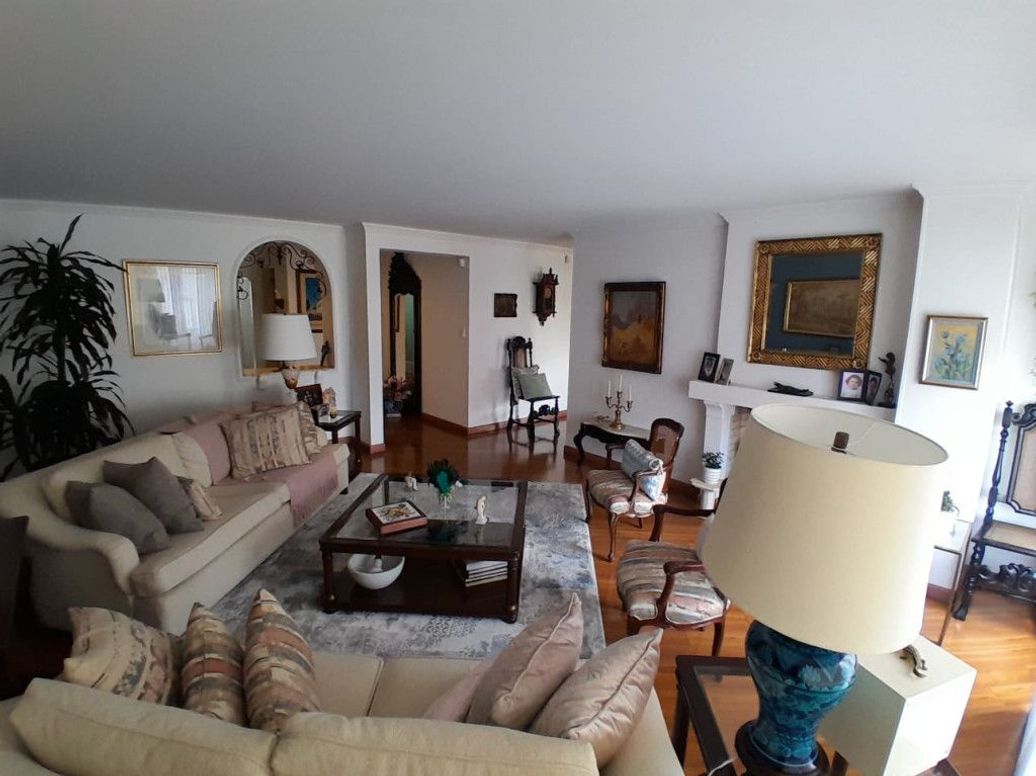 Apartamento de 3 alcobas en venta en Molinos Norte, Bogotá, 203 m² · foto 19 de 20