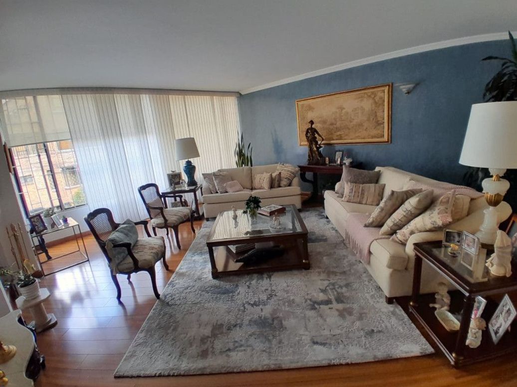 Apartamento de 3 alcobas en venta en Molinos Norte, Bogotá, 203 m² · foto 18 de 20