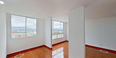 Código: 9472FR352

Vendo Apartamento en el Conjunto Reserva de Fontibón Barrio El Chanco I

?47m²
?️ Sala comedor 
??‍? Cocina Integral 
?? 2 Habitaciones 
?? 1 Baño
? Parqueadero Comunal
18avo piso acceso por ascensor 
Vista Exterior
✨Full Acabados 
? Recibimos Créditos Hipotecarios, Fondo Nacional del Ahorro y Caja Honor
⚖️Libre de deudas y gravámenes!!
❌NO RECIBIMOS PERMUTAS❌
 

