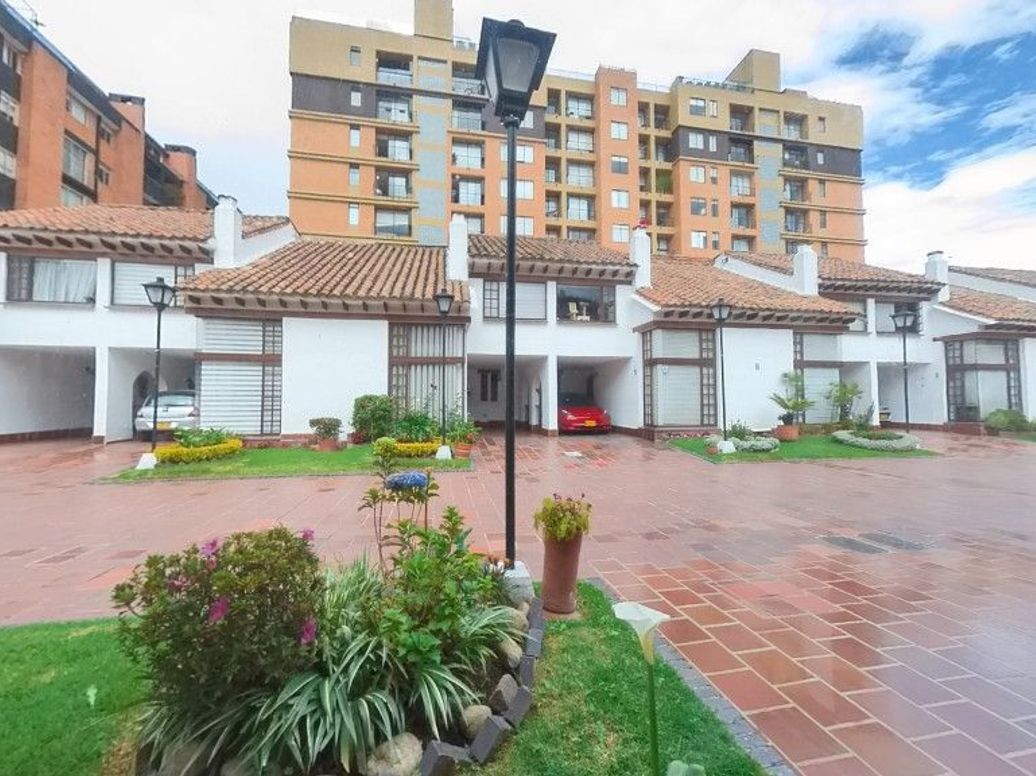 Casa de 3 alcobas en venta en Los Cedros Oriental, Bogotá, 163 m² · foto 4 de 20