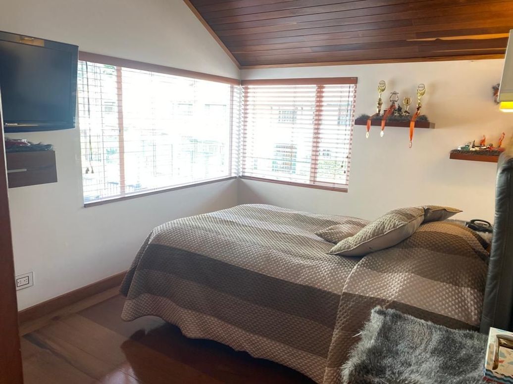 Casa de 3 alcobas en venta en Santa Ana Occidental, Bogotá, 180 m² · foto 17 de 20