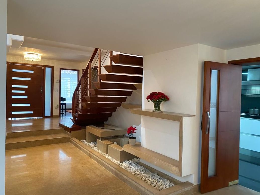 Casa de 3 alcobas en venta en Santa Ana Occidental, Bogotá, 180 m² · foto 2 de 20