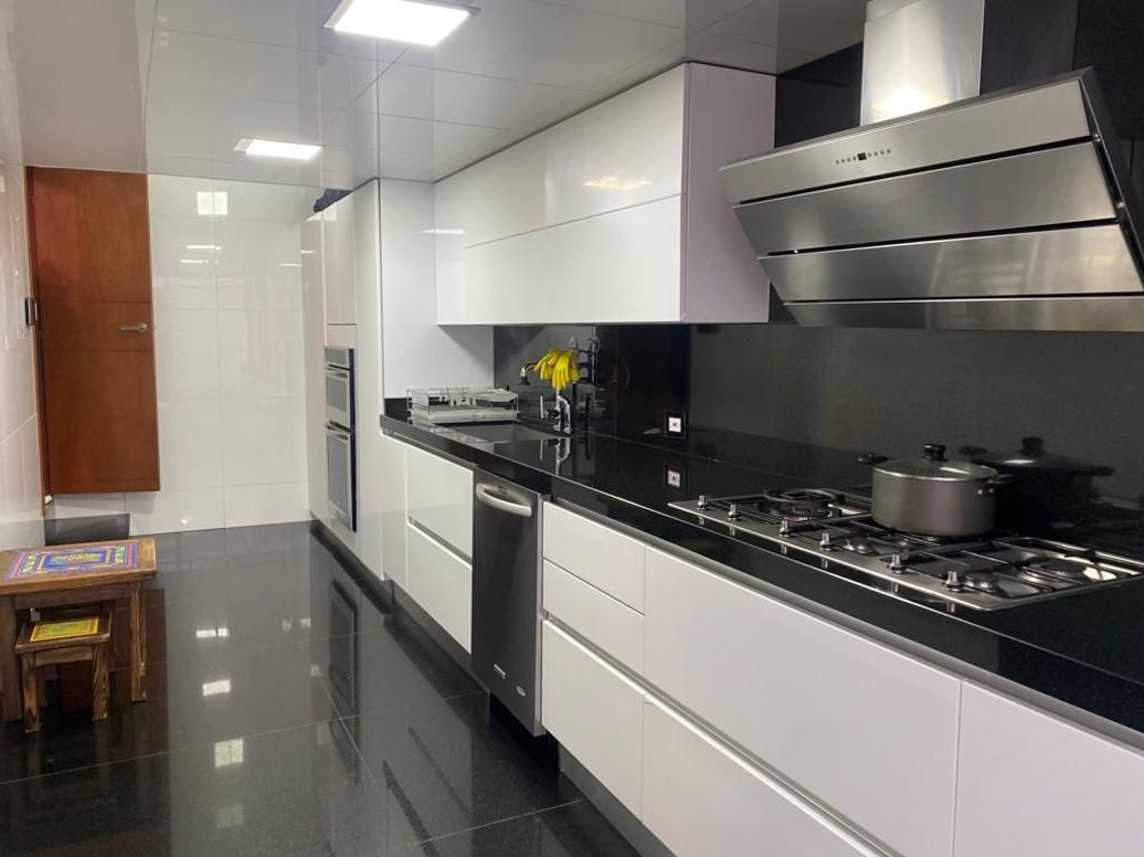 Casa de 3 alcobas en venta en Santa Ana Occidental, Bogotá, 180 m² · foto 4 de 20