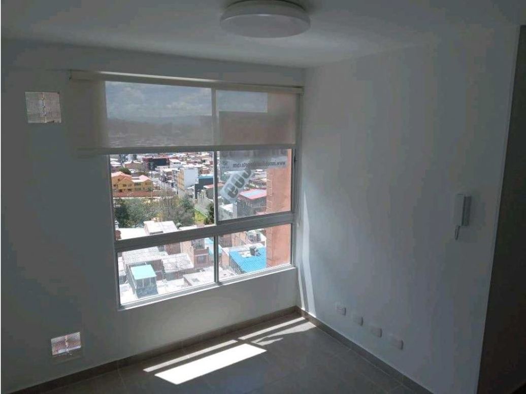 Apartamento de 2 alcobas en venta en Usaquén, Bogotá, 41 m² · foto 2 de 14