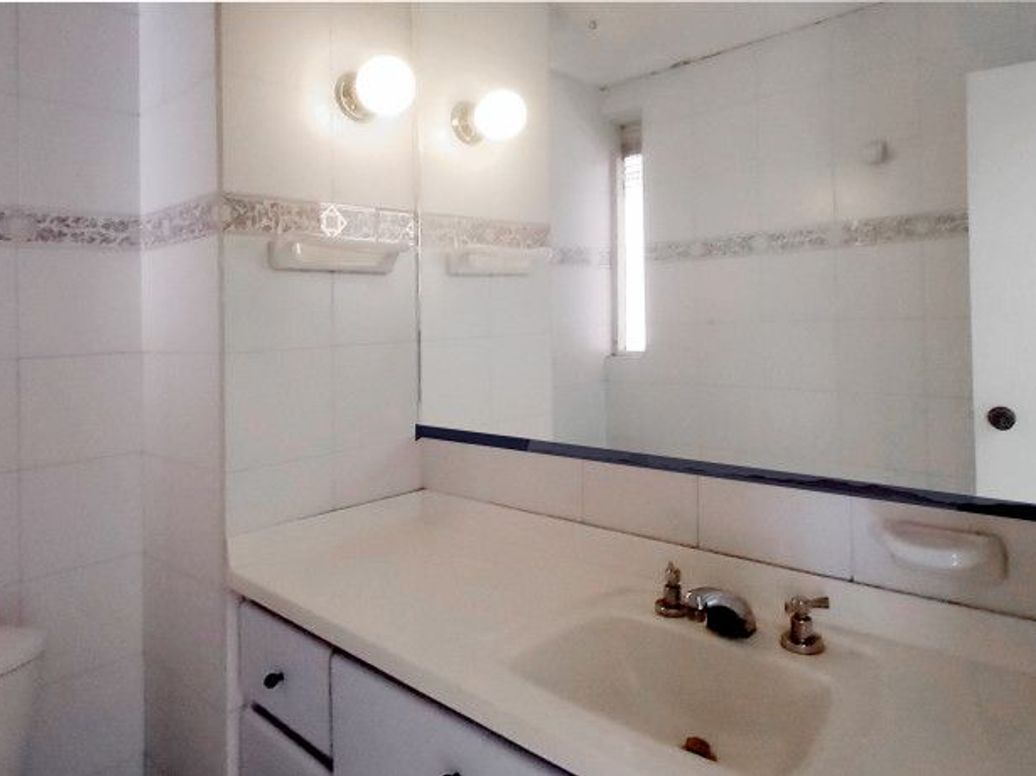 Casa de 4 alcobas en venta en Prado Veraniego Sur, Bogotá, 261 m² · foto 6 de 20