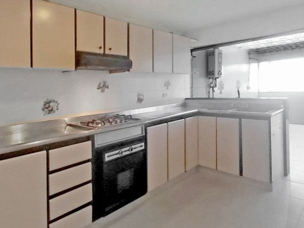 Casa de 4 alcobas en venta en Prado Veraniego Sur, Bogotá, 261 m² · foto 7 de 20