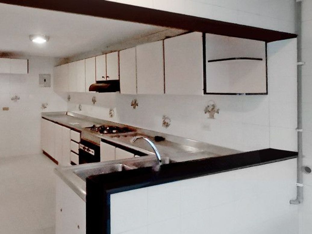 Casa de 4 alcobas en venta en Prado Veraniego Sur, Bogotá, 261 m² · foto 18 de 20