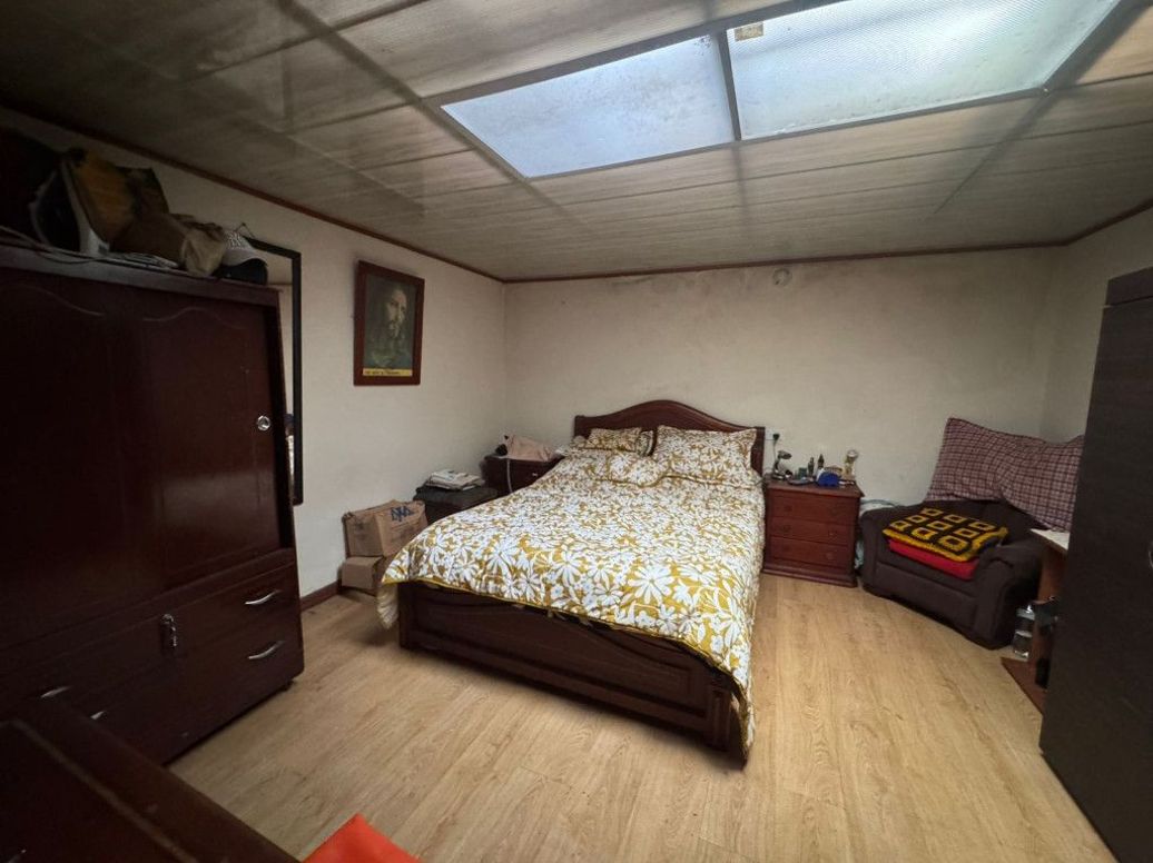 Casa de 10 alcobas en venta en Bello Horizonte, Bogotá, 281 m² · foto 2 de 20