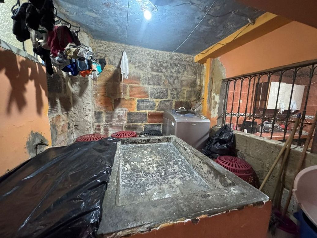 Casa de 10 alcobas en venta en Bello Horizonte, Bogotá, 281 m² · foto 10 de 20