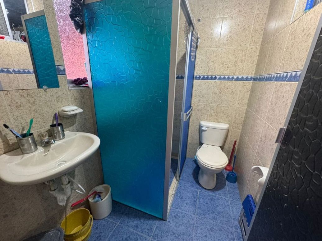 Casa de 10 alcobas en venta en Bello Horizonte, Bogotá, 281 m² · foto 9 de 20