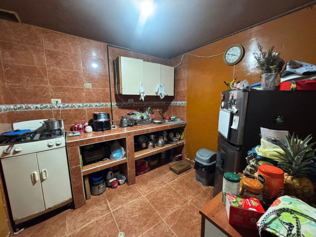 Casa de 10 alcobas en venta en Bello Horizonte, Bogotá, 281 m² · foto 12 de 20