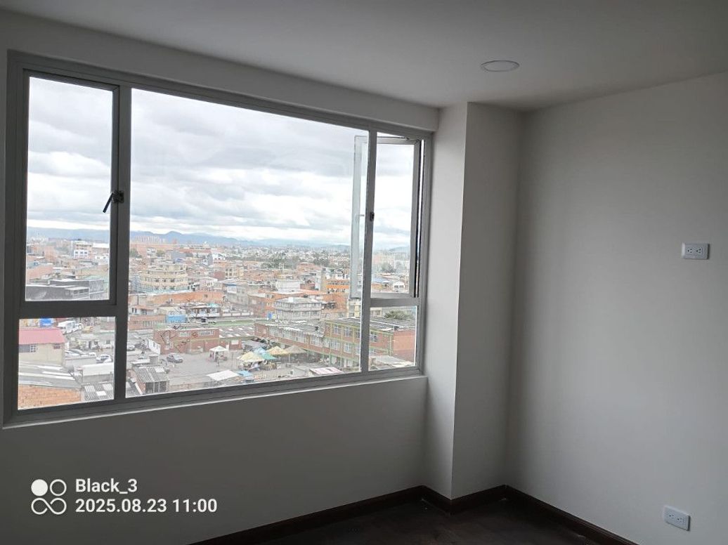 Apartamento de 3 alcobas en venta en Ingles, Bogotá, 70 m² · foto 4 de 15