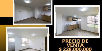 APARTAMENTO EN VENTA UBICADO EN CONJUNTO CASTILLA CENTRAL LOCALIDAD KENNEDY. BOGOTA. 
Este cómodo y funcional apartamento en piso 5, te ofrece un área de 37M2, 2 habitaciones (principal con closet), 1 baño remodelado, sala comedor, cocina integral, área de lavandería, vista externa, ascensor, portería, salón comunal, zonas verdes, zona infantil. Con ubicación estratégica cerca a centros comerciales, supermercados, parques así como a fácil acceso a transporte publico. Para mas información contáctanos y agendamos una visita.