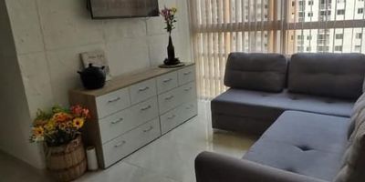  INVIERTE EN ACOGEDOR APARTAMENTO  EN SABANETA, VILLA ROMERA CAMPESTRE
B A R A T O!
Piso 14 , , 50 metros,
3 habitaciones, 2 baños, zona social con ventanal, cocina integral
Con zona húmeda,  portería 24 horas torre independiente, con dos ascensores
Sin PARQUEADERO Privado son celdas comunes el apartamento está ubicado en barrio María Auxiliadora, sector tranquilo, muy cerca a Avenida Poblado y Centro Comercial Mayorca, estación metro, con todas las redes de servicios cerca.
ADMINISTRACION $180.000
PRECIO ECONOMICO $230.000.000